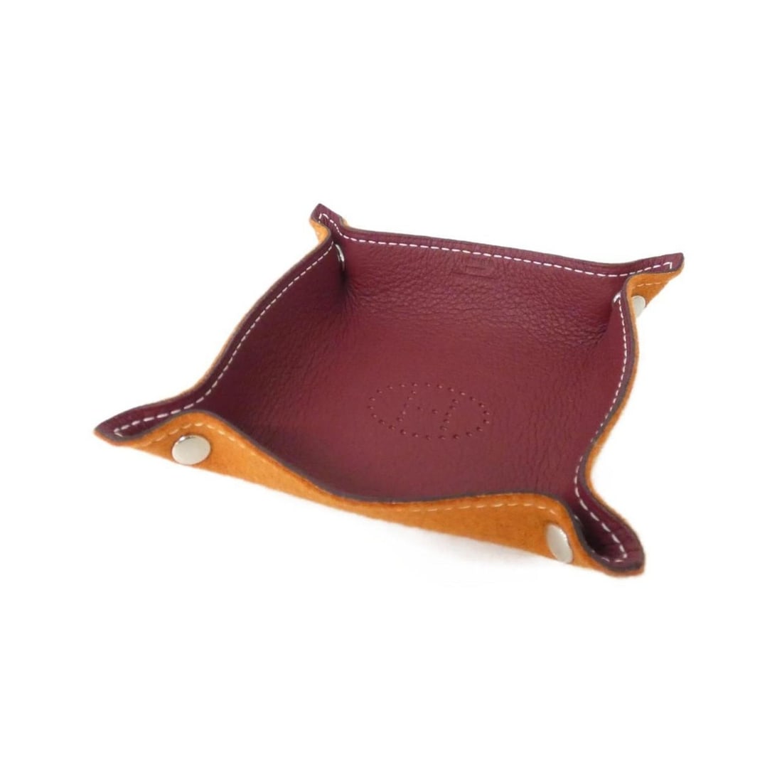 Hermes Hermès Mise et Relance Mini 13x13 Tray 312955M: --- Catalog ---Category: DesignType: FigurineCategory: GeneralBrand: HermesCategory: Physical PropertiesSize (HxWxD): 130.00mm x 130.00mm / 5.12'' x 5.12''--- Item List ---Section: ConditionRanking: R