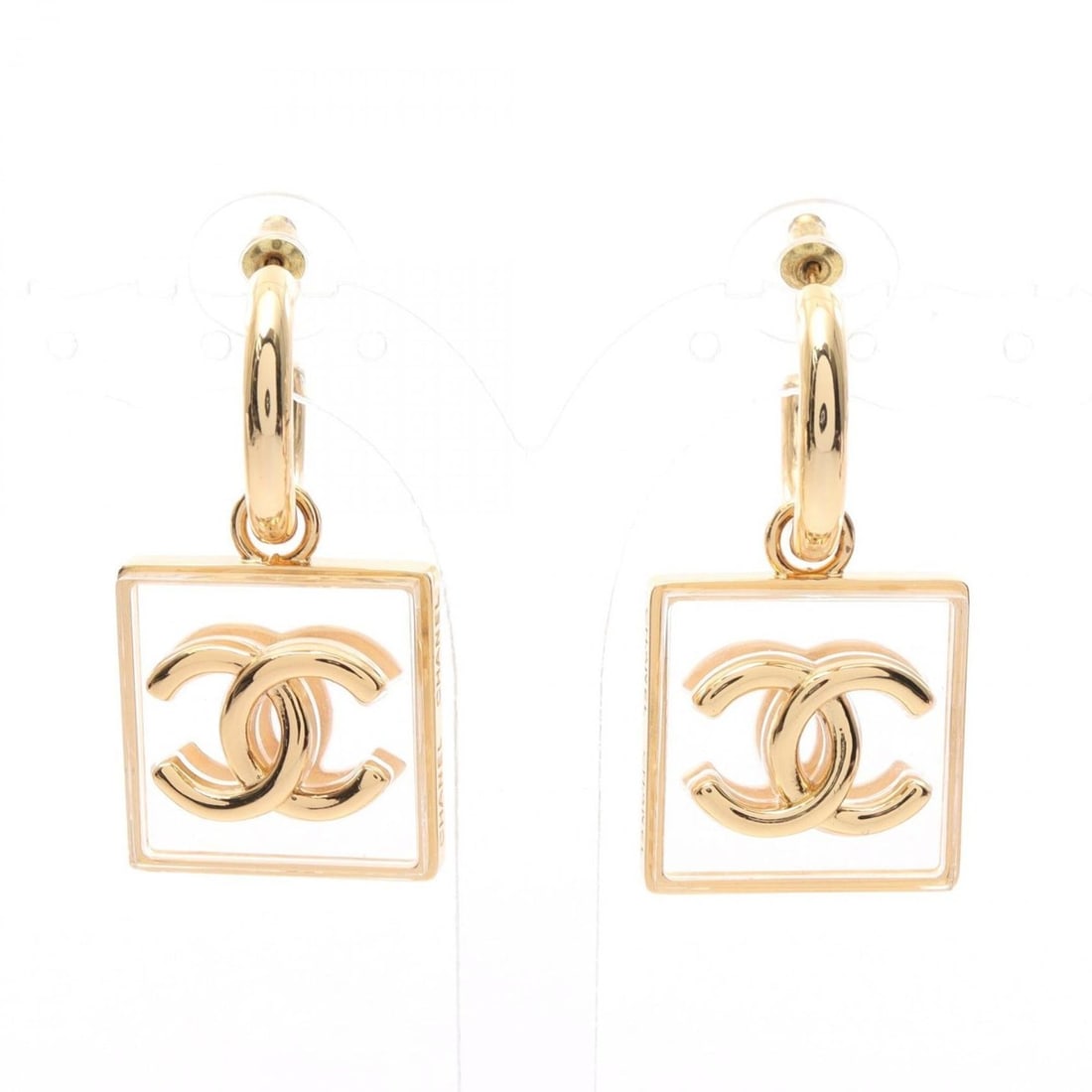 CHANEL Coco Mark Square Swing Hoop Earrings, Gold-Plated Plastic, Women's, Gold and Clear: --- Catalog ---Category: SizeSize (HxWxD): 25.00mm x 22.00mm / 0.98'' x 0.87''Category: DesignType: Hoop earringsColor: Clear, GoldGender: WomenMaterial: Gold plating, PlasticCategory: GeneralBrand: C