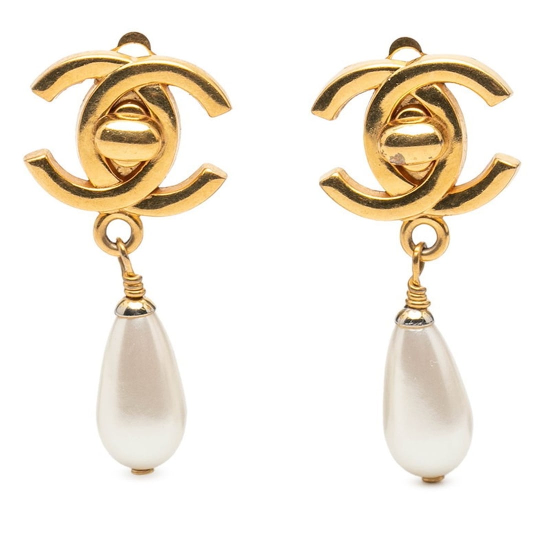 CHANEL Coco Mark Turnlock Vintage Swing Earrings with Gold Plated Faux Pearls for Women: --- Catalog ---Category: SizeSize (HxWxD): 45.50mm x 21.80mm / 1.79'' x 0.86''Category: DesignType: Clip earringsGender: WomenMaterial: Gold platingCategory: GeneralBrand: Chanel--- Item List ---Secti