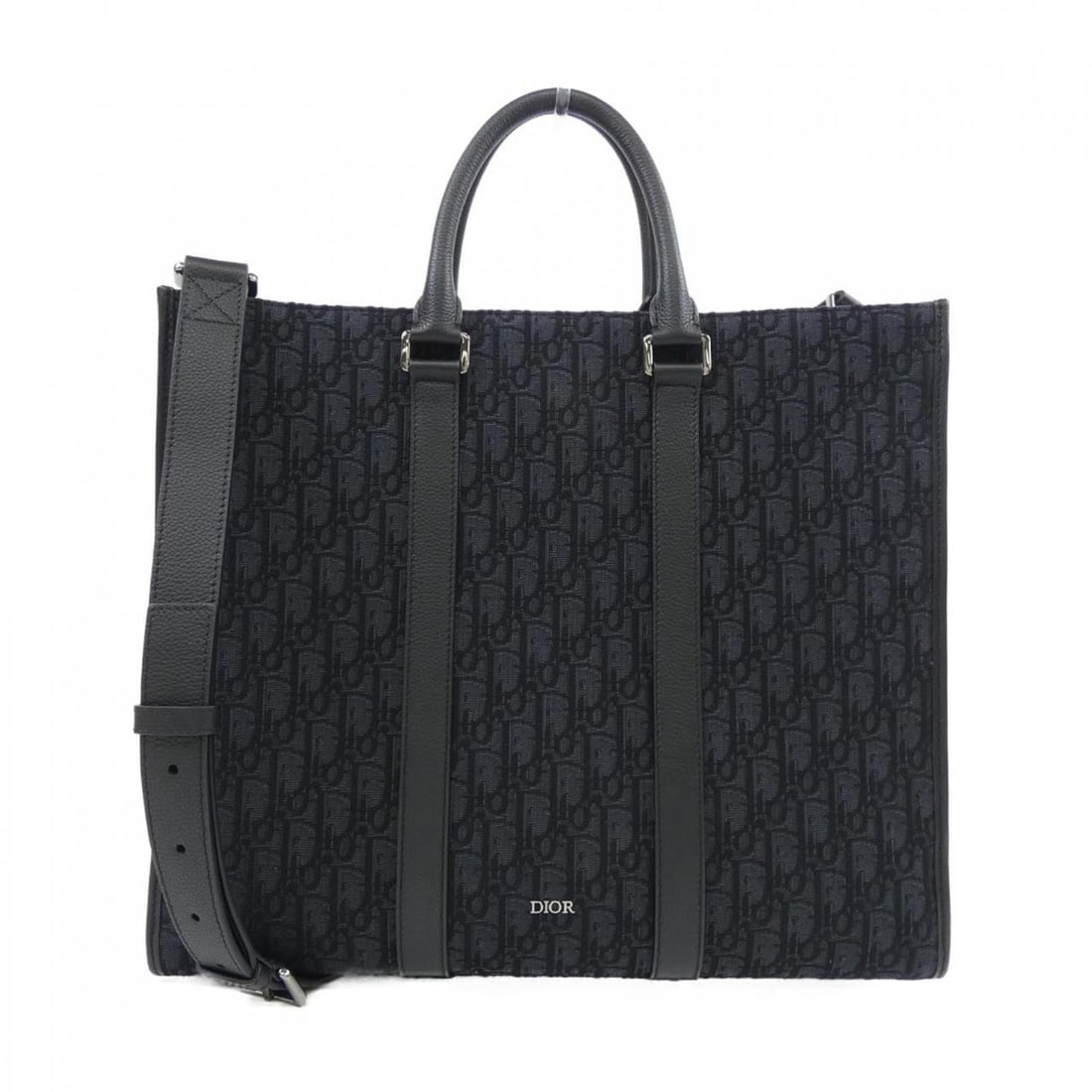 Christian Dior Dior East-West Tote Bag, Oblique Jacquard, 1ESSH232YKY, Handbag: --- Catalog ---Category: SizeSize (HxWxD): 35cm x 40cm x 10.5cm / 13.77'' x 15.74'' x 4.13''Category: DesignType: Handbag, Tote bagColor: Black, GrayGender: MenCategory: GeneralMPN: 1ESSH232YKYBrand: