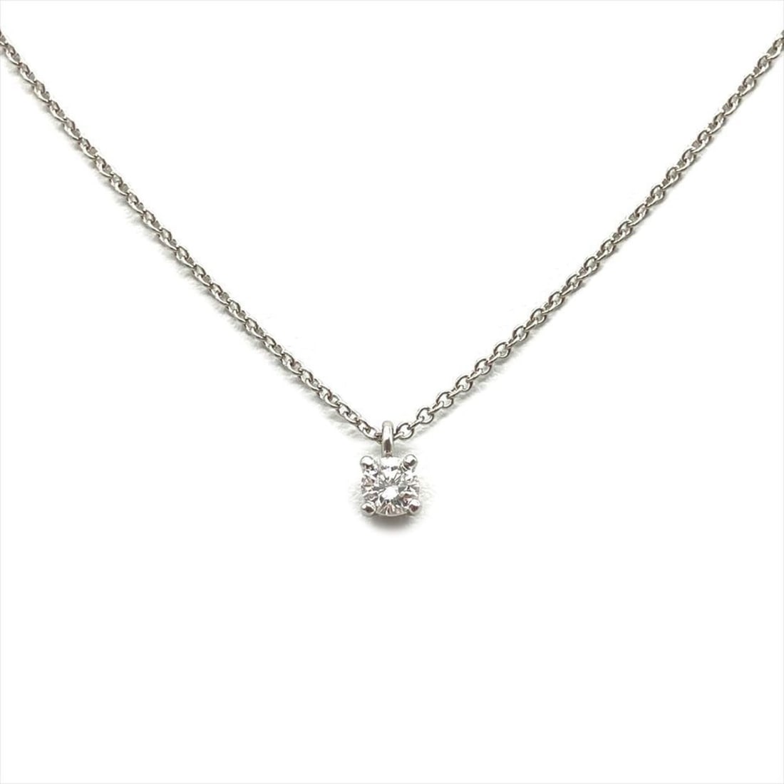 Tiffany & Co. Solitaire Necklace with Diamonds, Pt950, 2.7g, Platinum, Women's: --- Catalog ---Category: SizeWeight: 2.7g / 0.09oz.Pendant Size: 6.06mm x 3.8mm / 0.23'' x 0.14''Neck Circumference: 40.5 cm / 15.94''Category: DesignStone: DiamondGender: WomenMaterial: Platinum 950N