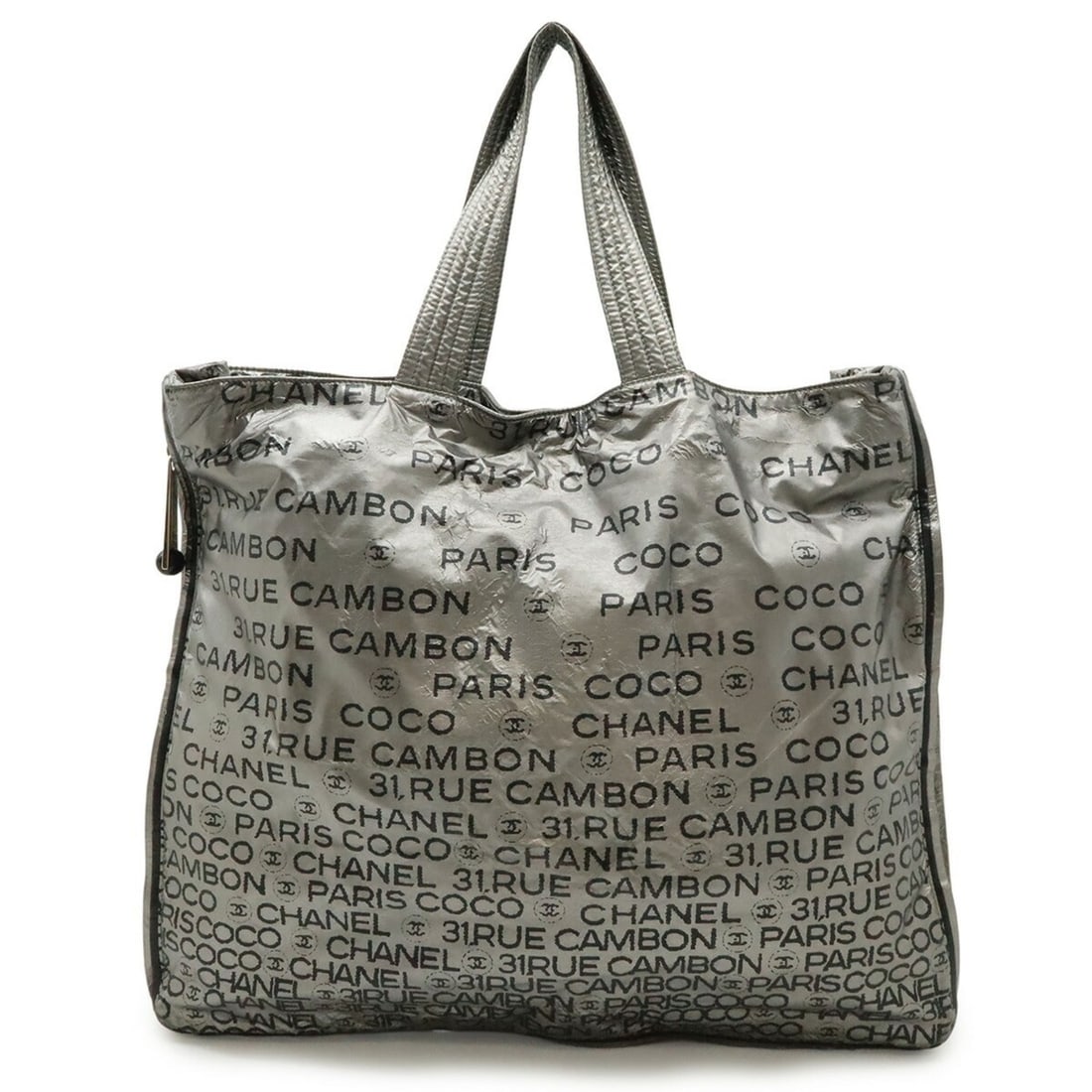 CHANEL Unlimited Tote Bag, Large Shoulder Nylon, Silver, A46113: --- Catalog ---Category: SizeSize (HxWxD): 42.5cm x 48cm x 2cm / 16.73'' x 18.89'' x 0.78''Category: DesignType: Shoulder bag, Tote bagColor: SilverGender: Women,MenMaterial: Nylon Category: GeneralBr