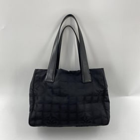 CHANEL Tote PM New Travel Black Chanel