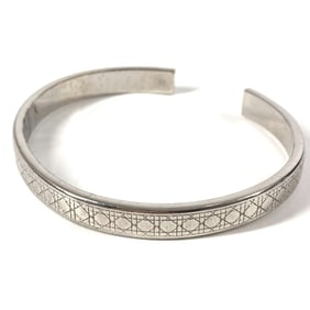 Christian Dior Dior Cannage Logo Bangle Bracelet in Silver Metal for Women