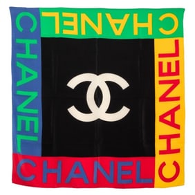 Chanel logo Coco Mark scarf/muffler in black and multicolored silk for women.
