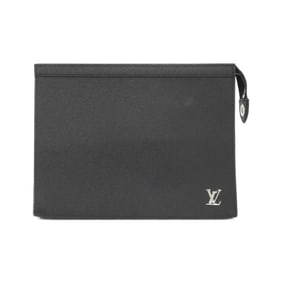 Louis Vuitton Taiga Pochette Voyage M30450 Handbag