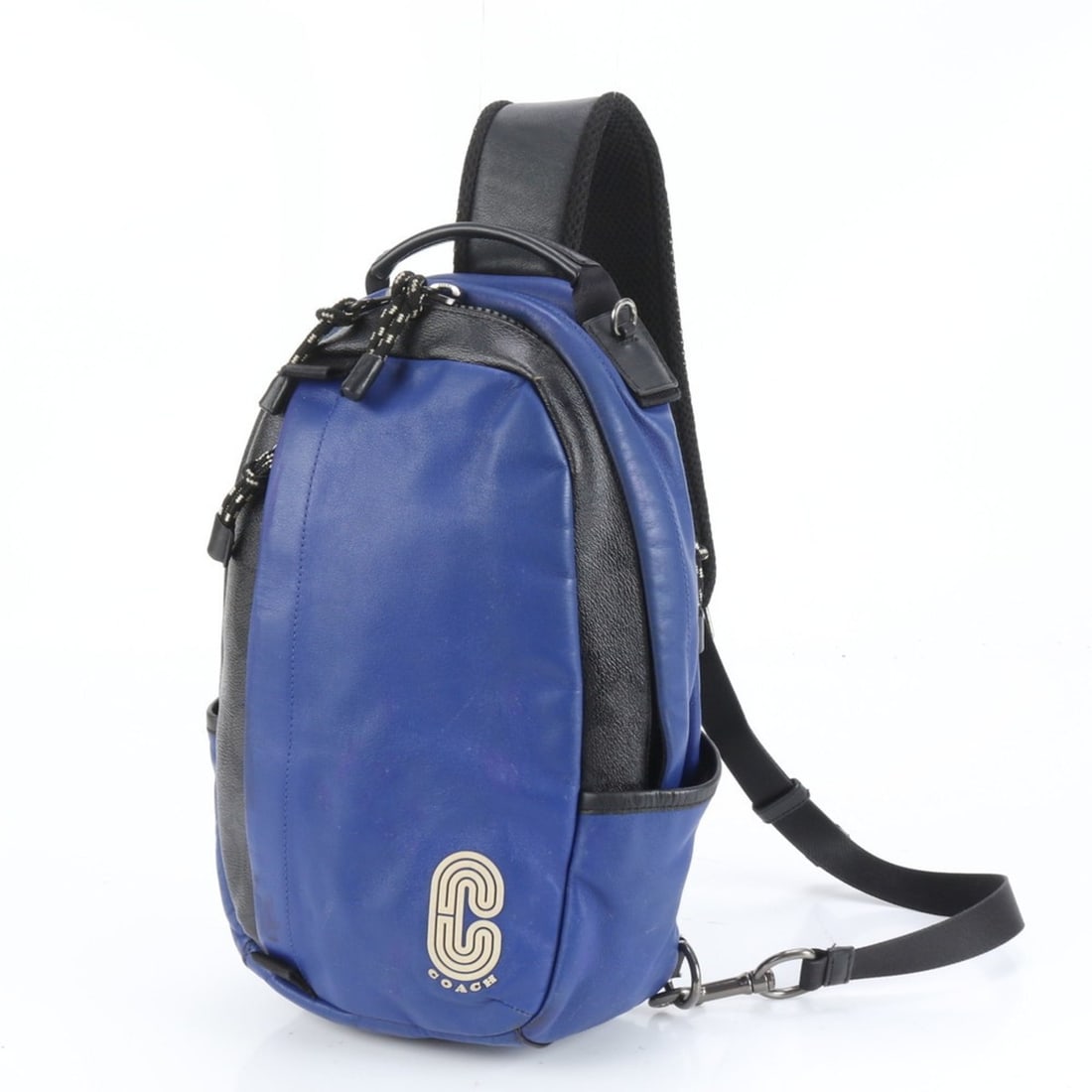 Coach Signature Leather Edge Body Bag/Waist Pouch/Shoulder Bag for Men (C1329): --- Catalog ---Category: SizeSize (HxWxD): 35cm x 19cm x 10cm / 13.77'' x 7.48'' x 3.93''Strap Length: 99cm / 38.97''Handle Length: 17cm / 6.69''Category: DesignType: Sling bagColor: Black, BlueGender