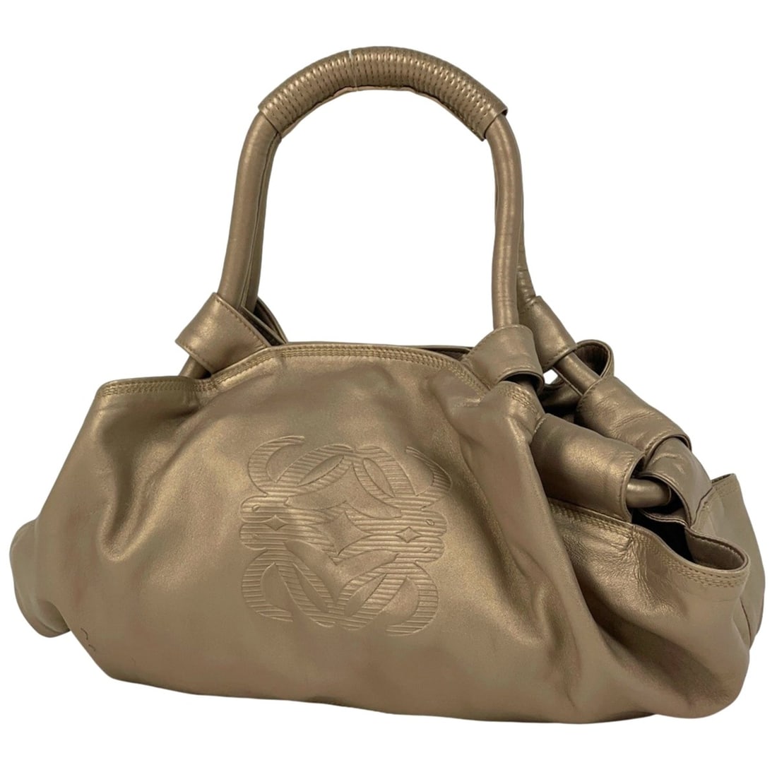 LOEWE Nappa Aire Anagram Handbag in Gold Leather for Women: --- Catalog ---Category: SizeSize (HxWxD): 24cm x 48cm x 16cm / 9.44'' x 18.89'' x 6.29''Category: DesignType: HandbagColor: GoldGender: WomenMaterial: Leather Category: GeneralLine: Nappa AireBrand:
