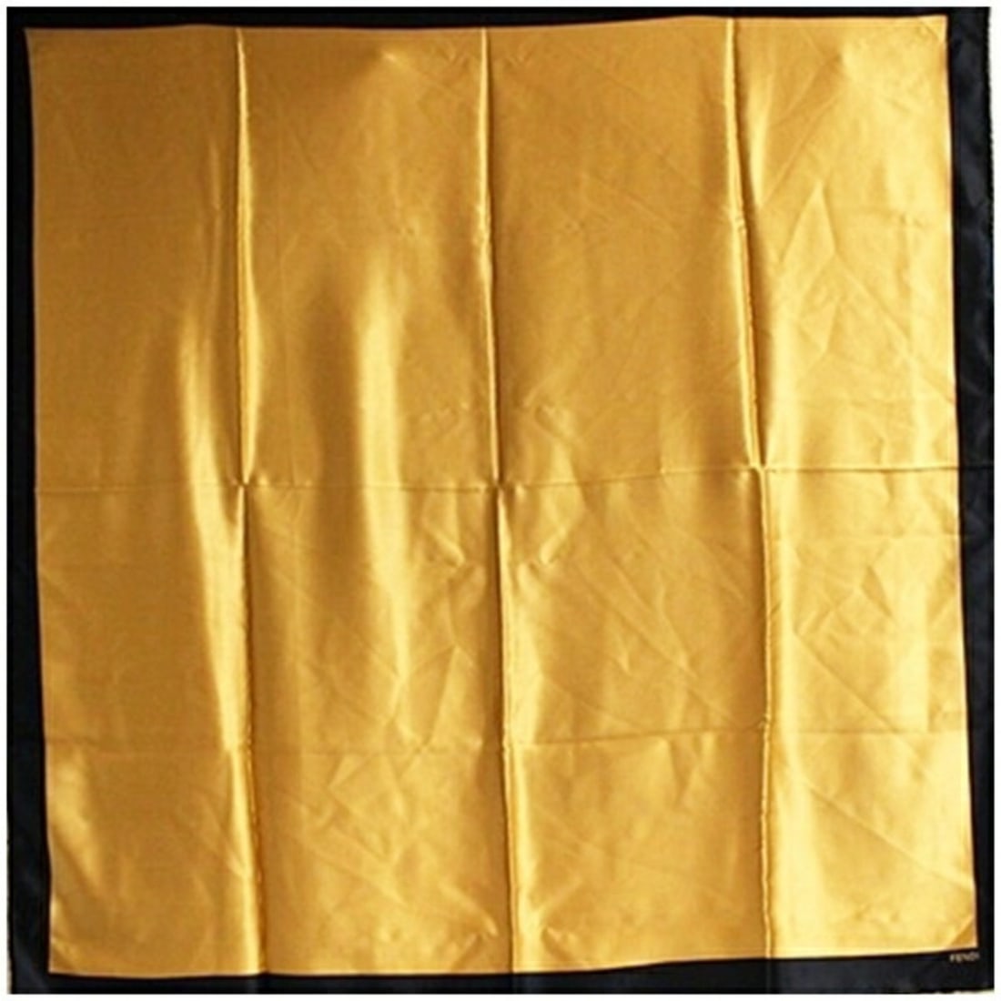 FENDI Silk Scarf Muffler Mustard x Black Women's: --- Catalog ---Category: SizeSize (LxW): 96cm x 96cm / 37.79'' x 37.79''Category: DesignType: ScarfColor: Black, MustardGender: WomenMaterial: Silk Category: GeneralBrand: Fendi--- Item List ---Sectio