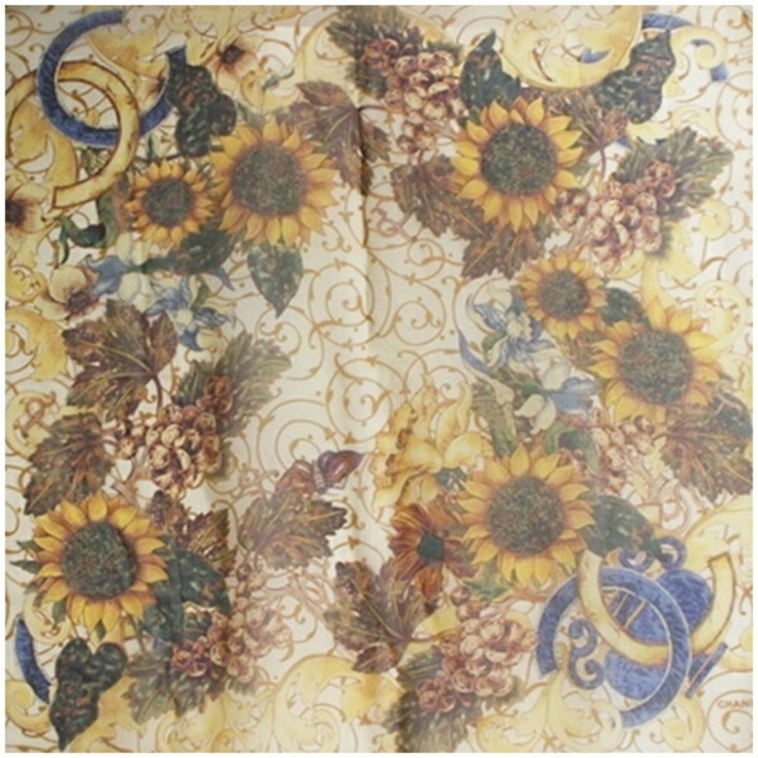 Chanel silk scarf/muffler in beige and yellow. CHANEL women's chiffon.: --- Catalog ---Category: SizeSize (LxW): 96cm x 94cm / 37.79'' x 37''Category: DesignType: ScarfColor: Beige, YellowGender: WomenMaterial: Silk Category: GeneralBrand: Chanel--- Item List ---Section: