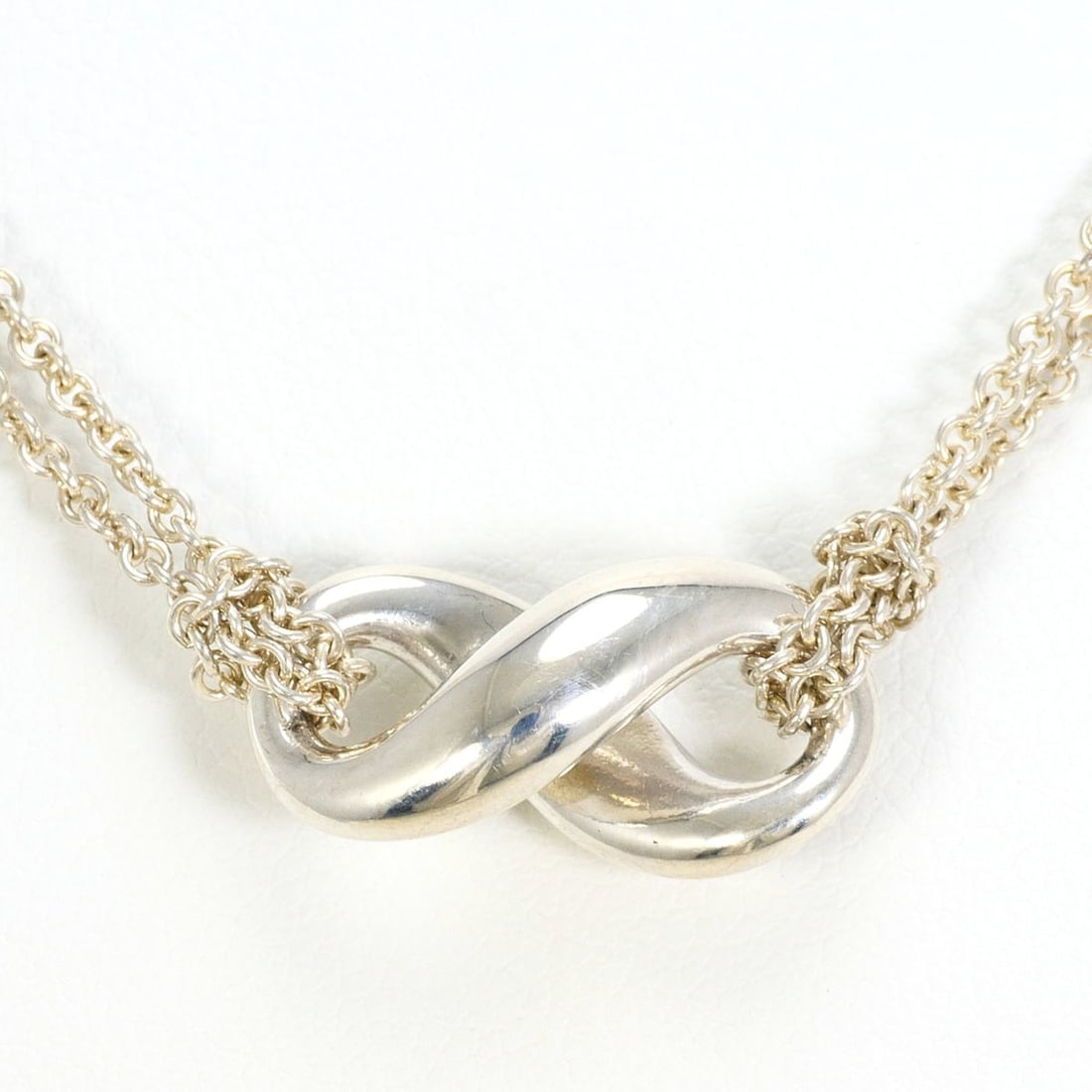 Tiffany & Co. 925 Sterling Silver Necklace, Approx. 16.5 inches (40cm), Total Weight: 7.6g, Like New (1 of 7)