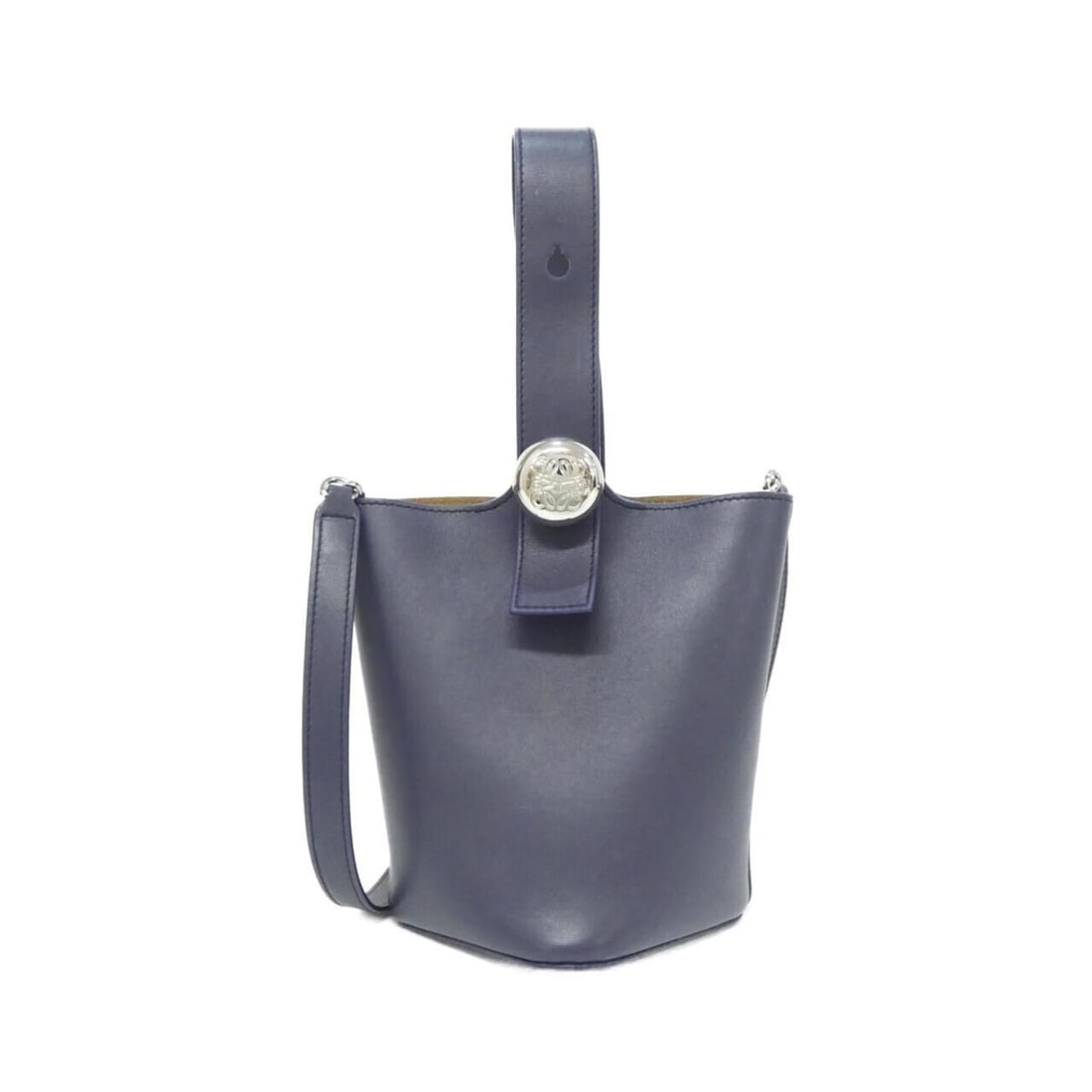 Loewe Pebble Bucket Mini AANBBBNX01 Handbag: --- Catalog ---Category: SizeWeight: 350g / 12.34oz.Size (HxWxD): 19cm x 16cm x 16cm / 7.48'' x 6.29'' x 6.29''Strap Length: 97cm - 121cm / 38.18'' - 47.63''Handle Length: 17cm / 6.69''Category: Desig