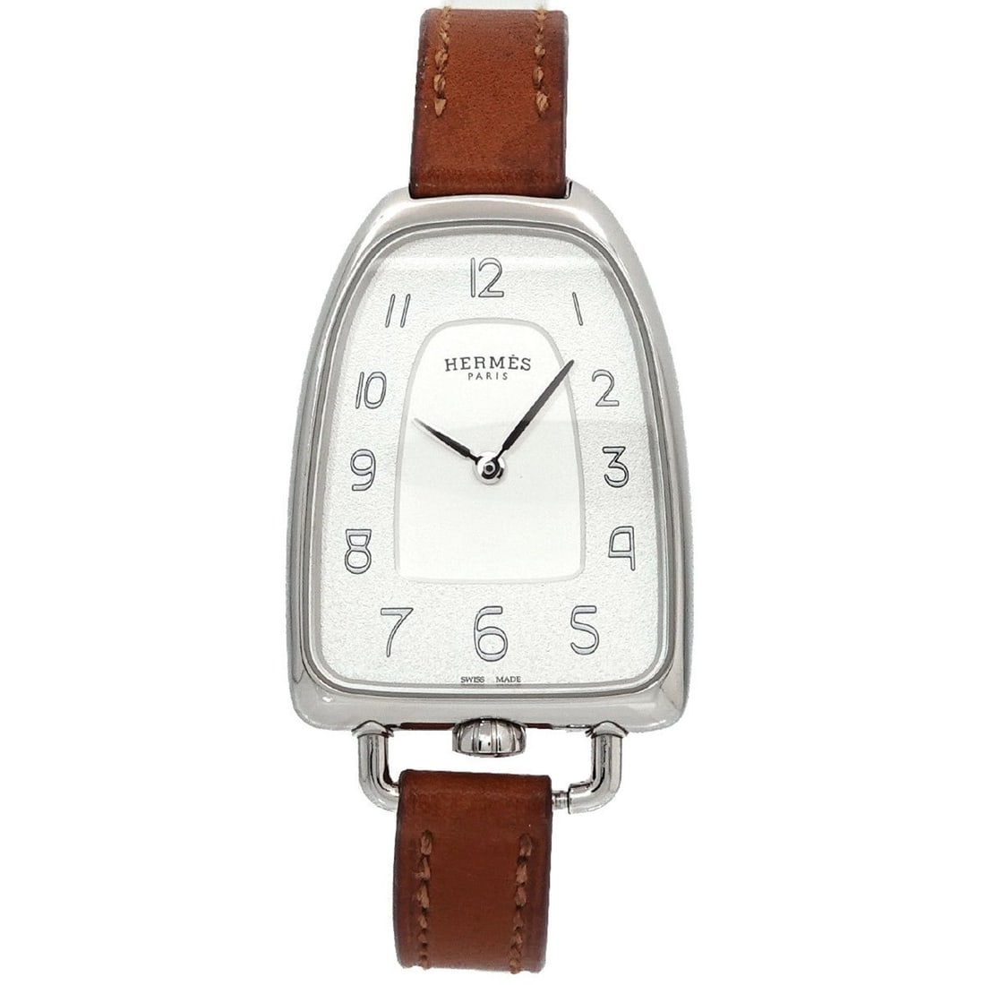 Hermès Gallop d'Hermès GA1 210 Women's Silver Quartz Watch: --- Catalog ---Category: SizeWrist Size: 13.5cm - 16cm / 5.31'' - 6.29''Case Diameter: 26mm / 1.02''Category: DesignType: WristwatchGender: WomenColor (Dial): SilverMaterial (Band): Leather, Stainless