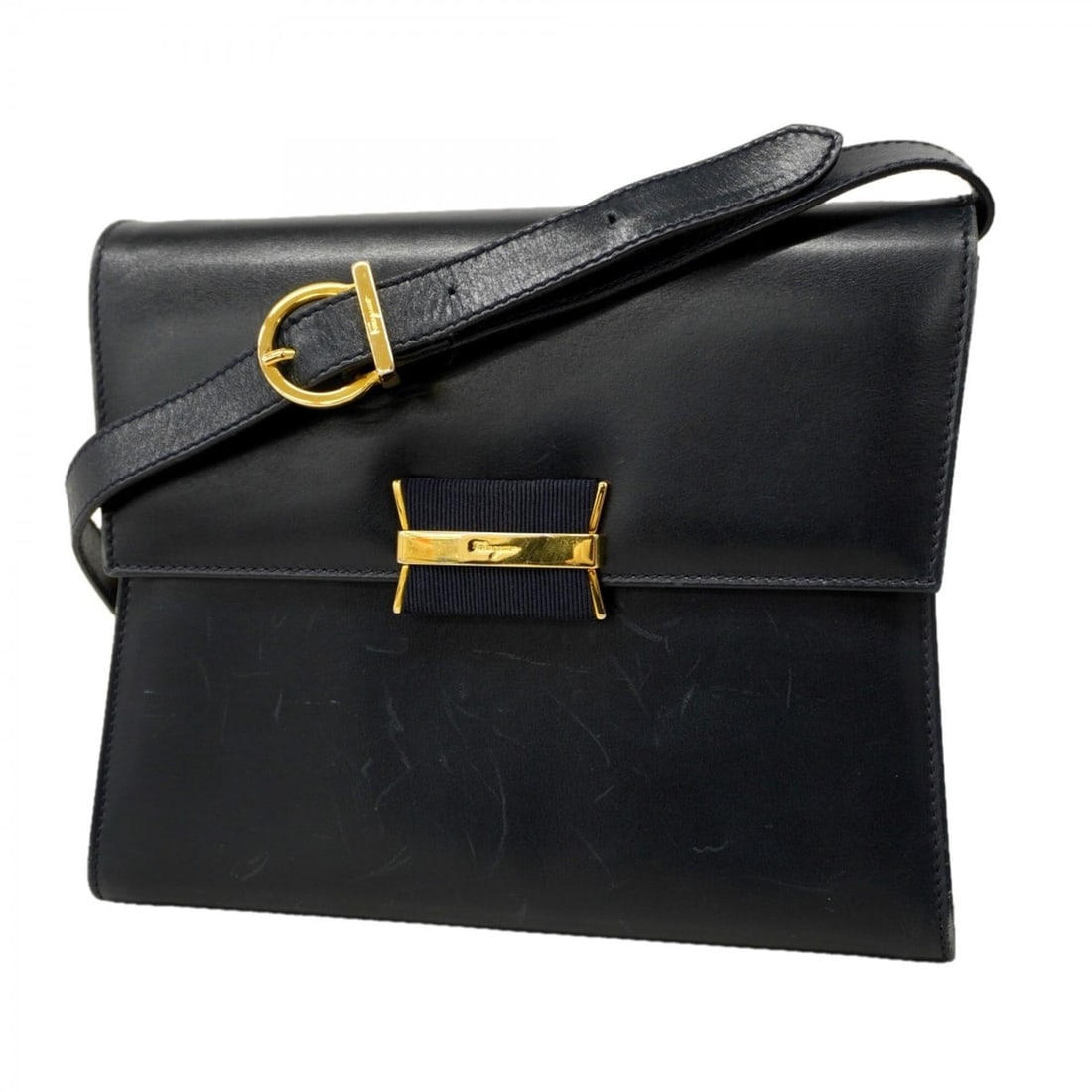 Salvatore Ferragamo Shoulder Bag, Leather, Navy, Women's: --- Catalog ---Category: SizeSize (HxWxD): 17.5cm x 21cm x 8cm / 6.88'' x 8.26'' x 3.14''Category: DesignType: Shoulder bagColor: NavyGender: WomenMaterial: Leather Hardware Color: GoldCategory: Gener