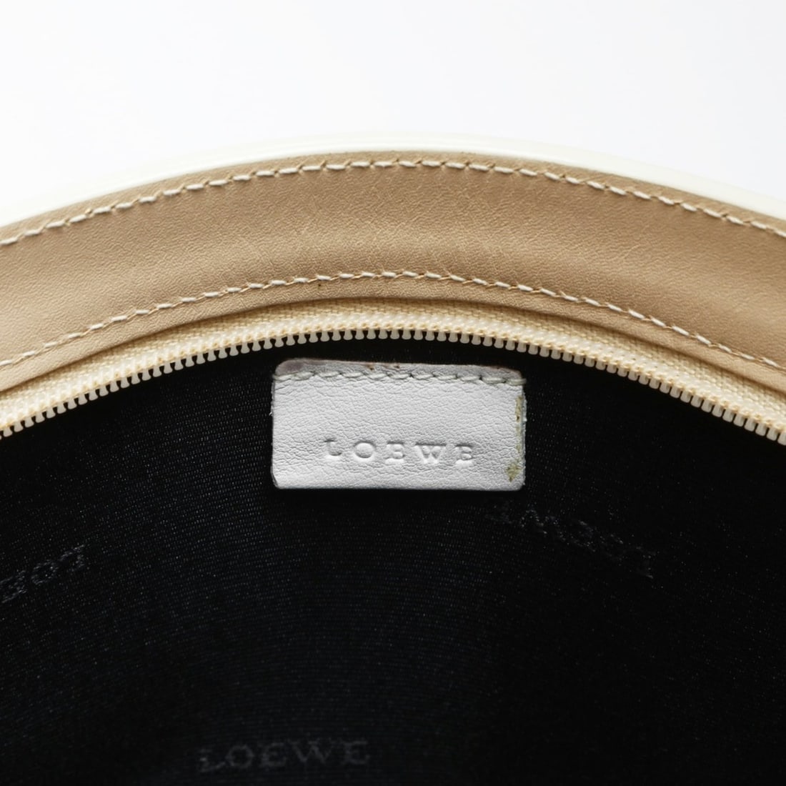 LOEWE Leather Pouch White - 11