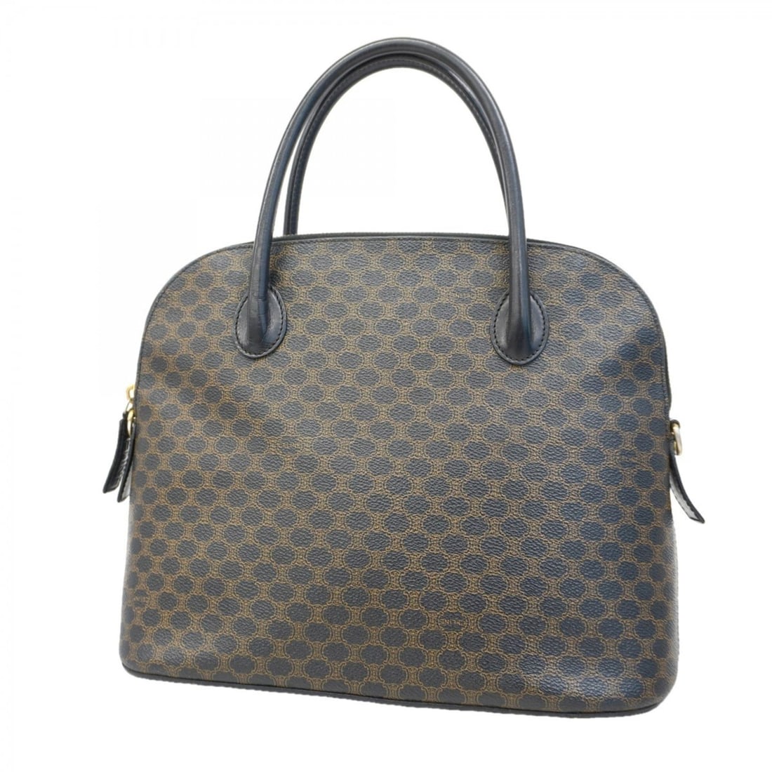 Celine Macadam handbag in black for women: --- Catalog ---Category: SizeSize (HxWxD): 25cm x 31cm x 12.5cm / 9.84'' x 12.2'' x 4.92''Category: DesignType: HandbagColor: BlackGender: WomenMaterial: PVC Hardware Color: GoldCategory: GeneralBrand