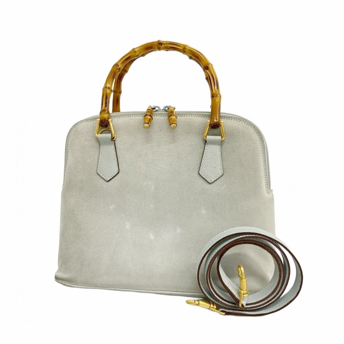 Gucci Bamboo Handbag 000 2296 0290 Suede Sky Blue 2-Way Bag for Women: --- Catalog ---Category: SizeSize (HxWxD): 20.5cm x 26cm x 9.5cm / 8.07'' x 10.23'' x 3.74''Category: DesignType: HandbagColor: Sky blueGender: WomenMaterial: Suede Category: GeneralMPN: 000 2296 0290