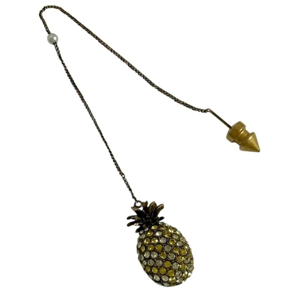 Gucci Women's Single Pineapple Earring with Threader Chain: --- Catalog ---Category: DesignType: Chain earringsGender: WomenMaterial: Artificial pearl, Metal, RhinestoneSingle earring: YesCategory: GeneralBrand: GucciCountry of Origin: Italy--- Item List ---Se