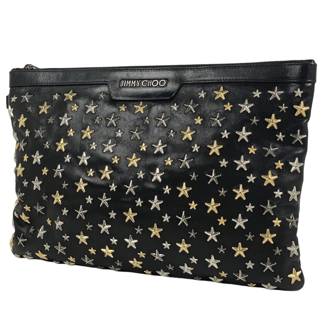 JIMMY CHOO logo clutch bag/second bag with star pattern and studs. Leather in black, gold, silver.: --- Catalog ---Category: SizeSize (HxWxD): 26cm x 36cm x 1.5cm / 10.23'' x 14.17'' x 0.59''Category: DesignType: Clutch bagColor: Black, Gold, SilverGender: WomenMaterial: Leather Category: GeneralBra