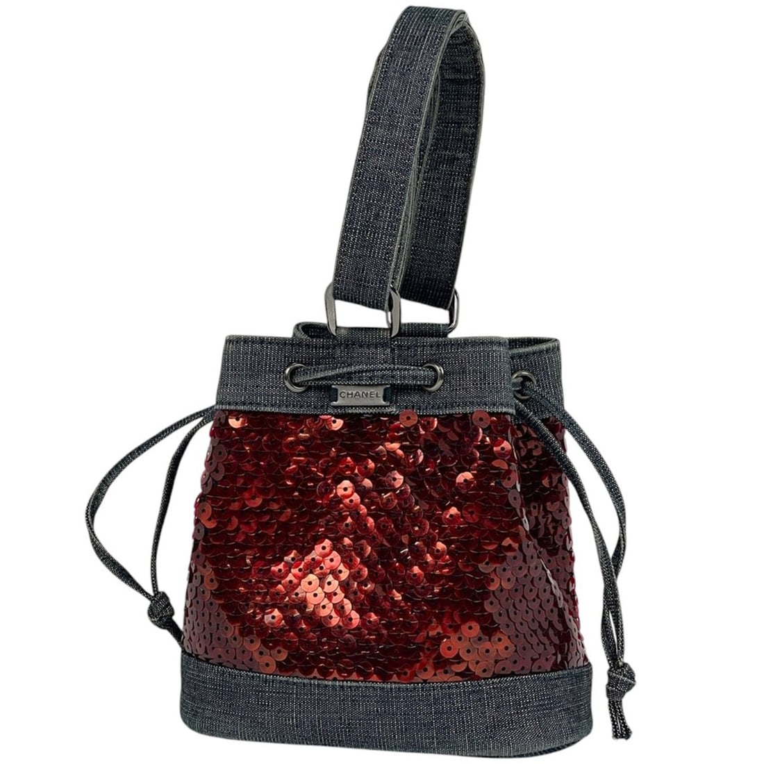 CHANEL logo handbag, drawstring style, denim, blue, red, women's: --- Catalog ---Category: SizeSize (HxWxD): 14.5cm x 14.5cm x 9cm / 5.7'' x 5.7'' x 3.54''Category: DesignType: HandbagColor: Blue, Red colorGender: WomenMaterial: Denim , Spangles Category: GeneralLin