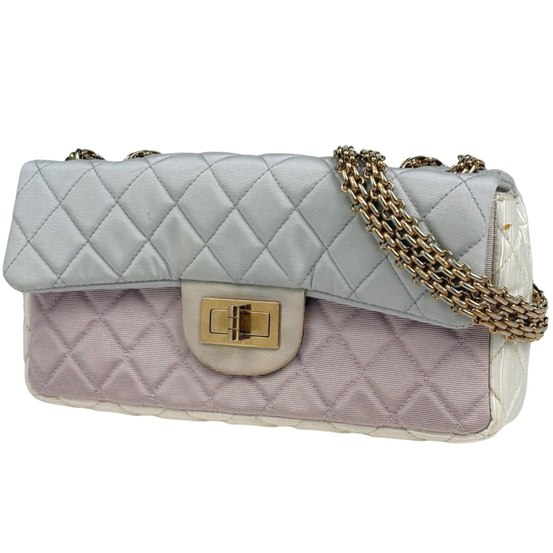 CHANEL 2.55 Line Chain Shoulder Bag, Matelasse, Double Chain, Fabric, Pink, Light Gray, Women's: --- Catalog ---Category: SizeStrap Drop: 44cm / 17.32''Size (HxWxD): 12cm x 24cm x 4.5cm / 4.72'' x 9.44'' x 1.77''Category: DesignType: Shoulder bagColor: Light gray, PinkGender: WomenMaterial: Fabri