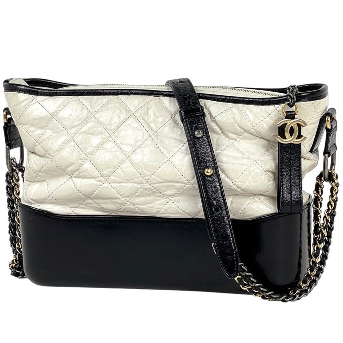 CHANEL Gabrielle de Chanel Large Hobo Bag with Chain and Coco Mark Shoulder in White Black Leather: --- Catalog ---Category: SizeSize (HxWxD): 20cm x 28cm x 10cm / 7.87'' x 11.02'' x 3.93''Category: DesignType: Shoulder bagColor: Black, WhiteGender: WomenMaterial: Leather Inner Pocket: Zipper pocket