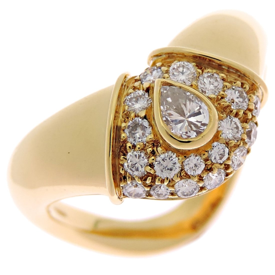 Bvlgari Diamond Ring for Men and Women in 750 Yellow Gold (1 of 12)