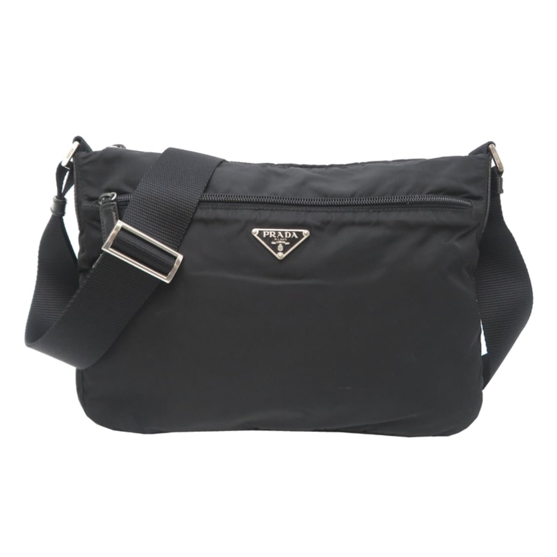 Prada Tessuto Men's Shoulder Bag BT0421 in Black Nylon: --- Catalog ---Category: SizeSize (HxWxD): 21cm x 29cm x 7cm / 8.26'' x 11.41'' x 2.75''Strap Length: 69cm - 90cm / 27.16'' - 35.43''Category: DesignType: Shoulder bagColor: BlackGender: MenMaterial: