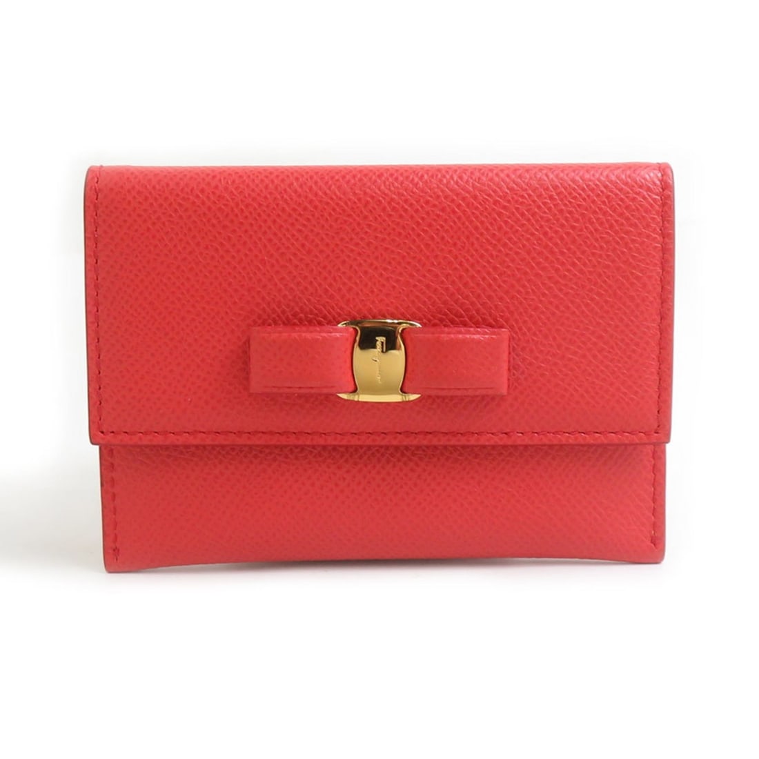 Salvatore Ferragamo Vara Ribbon Leather Business Card Case, Red, Women's, 56509b: --- Catalog ---Category: DesignType: Card caseColor: Red colorGender: WomenMaterial: Leather Category: GeneralBrand: Salvatore FerragamoCountry of Origin: ItalyCategory: Physical PropertiesSize (HxWxD