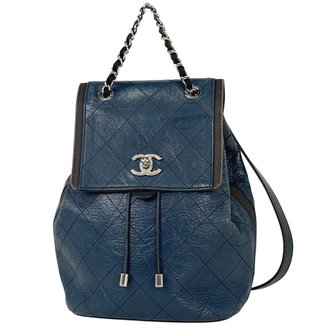 CHANEL Coco Mark Chain Backpack, Matelasse Daypack, Leather, Navy, Women's: --- Catalog ---Category: SizeSize (HxWxD): 28cm x 20cm x 14.5cm / 11.02'' x 7.87'' x 5.7''Category: DesignType: BackpackColor: NavyGender: WomenMaterial: Leather Inner Pocket: Zipper pocket Category: