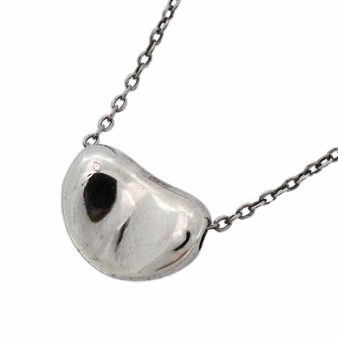 Tiffany Bean Necklace, Silver 925, Women's, P2110728: --- Catalog ---Category: SizePendant Size: 7.8mm x 10.8mm / 0.3'' x 0.42''Neck Circumference: 44.5 cm / 17.51''Category: DesignGender: WomenMaterial: Silver 925Necklace Type: NecklaceCategory: General