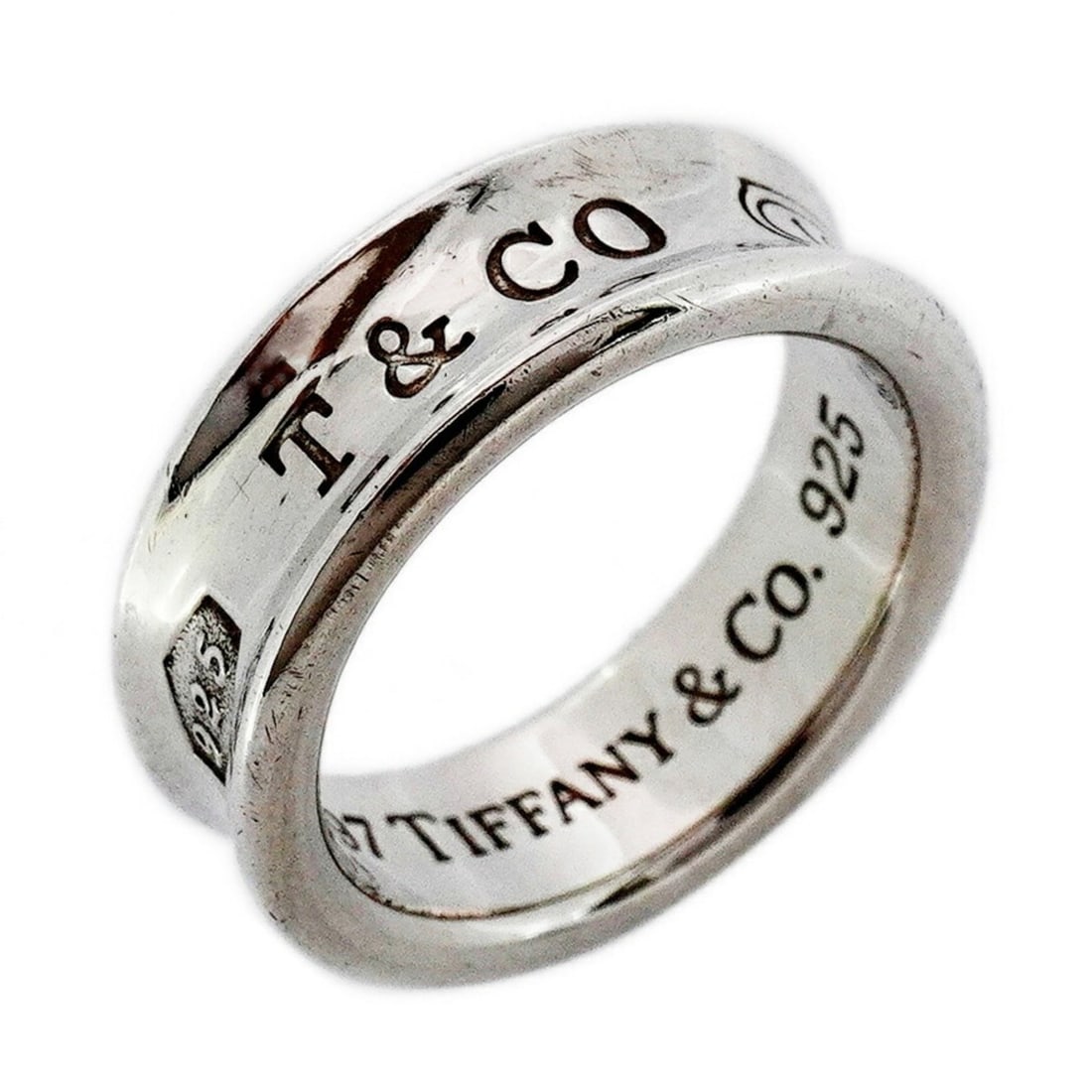 Tiffany narrow ring, silver 925, size 12.5, for women: --- Catalog ---Category: SizeJP Size: 12.5US Size: 6.5Category: DesignType: Band ringGender: WomenMaterial: Silver 925Category: GeneralBrand: Tiffany--- Item List ---Section: ConditionRanking: Rank AB