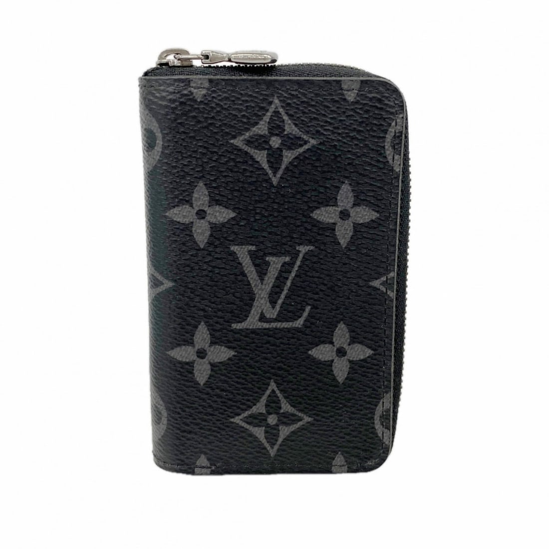 Louis Vuitton Monogram Eclipse Zippy Coin Purse Vertical M81662 Black/Grey Men's Wallet/Coin Case: --- Catalog ---Category: SizeSize (HxWxD): 11.5cm x 7cm x 2cm / 4.52'' x 2.75'' x 0.78''Category: DesignType: Coin purse/coin caseColor: Black, GrayGender: MenCategory: GeneralMPN: M81662Brand: Louis
