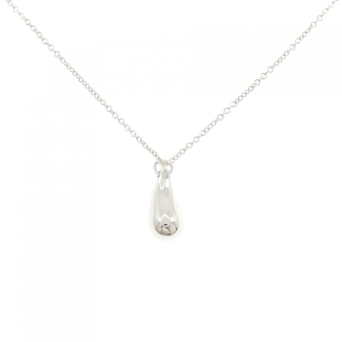 Tiffany teardrop necklace: --- Catalog ---Category: SizePendant Size: 14.5mm x 5.9mm / 0.57'' x 0.23''Neck Circumference: 40 cm / 15.74''Category: DesignGender: WomenMaterial: Silver 925Pendant Type: PendantNecklace Type: Neckl