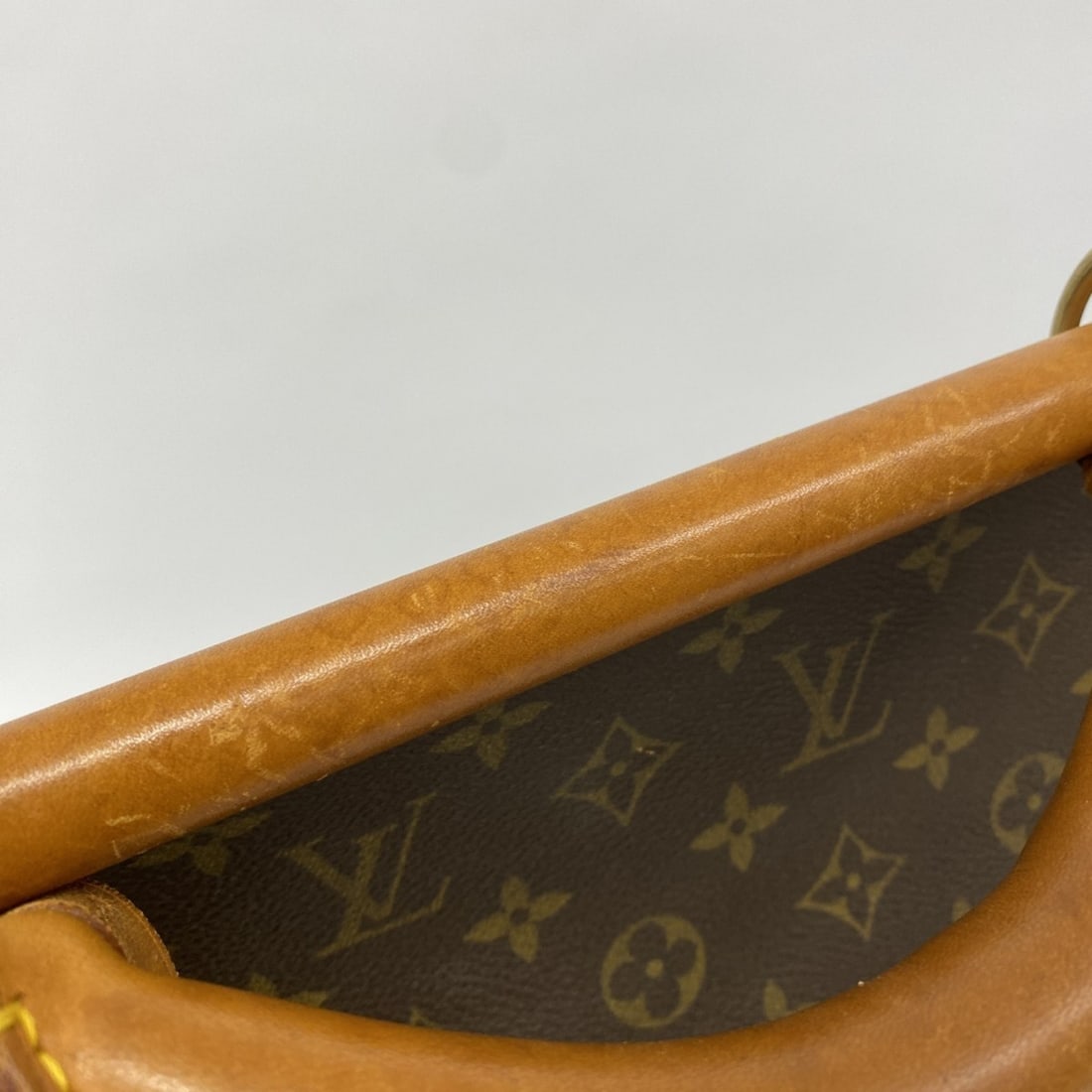 Cartier C de Cufflinks - 12