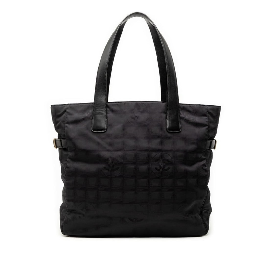 CHANEL New Travel Line Tote GM Bag, Black Nylon and Leather, Women's: --- Catalog ---Category: SizeSize (HxWxD): 32cm x 35cm x 12cm / 12.59'' x 13.77'' x 4.72''Category: DesignType: Tote bagColor: BlackGender: WomenMaterial: Nylon , Leather Category: GeneralBrand: