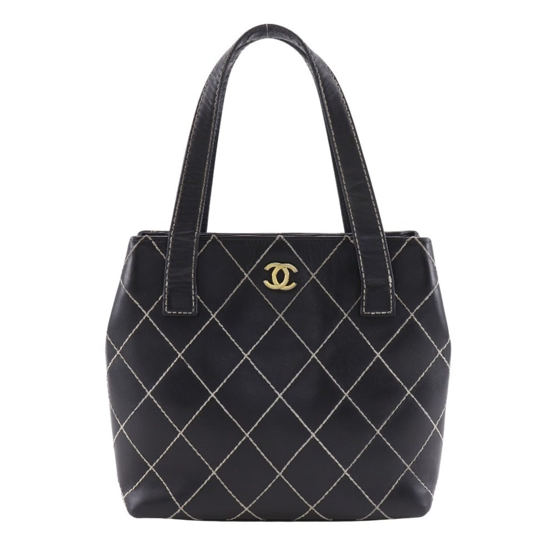 CHANEL Wild Stitch Tote Bag A18126 Leather Black A5 Magnet Type Women's: --- Catalog ---Category: SizeSize (HxWxD): 23cm x 23cm x 8cm / 9.05'' x 9.05'' x 3.14''Category: DesignType: Tote bagColor: BlackGender: WomenMaterial: Leather Category: GeneralMPN: A18126Brand: Chane