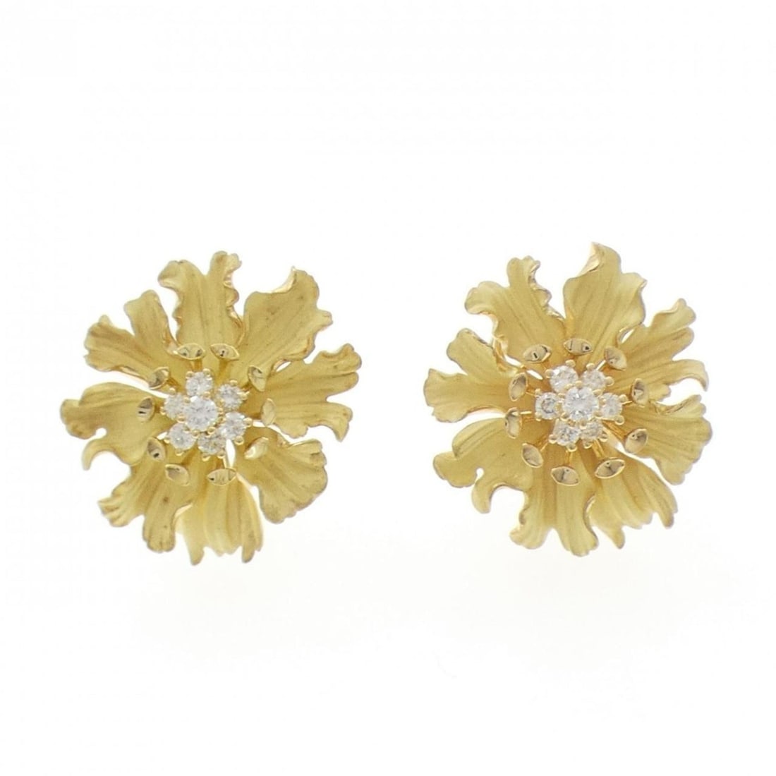 Tiffany Diamond Earrings: --- Catalog ---Category: SizeWeight: 16g / 0.56oz.Size (HxWxD): 25.00mm x 24.10mm / 0.98'' x 0.95''Category: DesignType: Clip earringsStone: DiamondGender: WomenMaterial: Yellow gold (18K)Category: