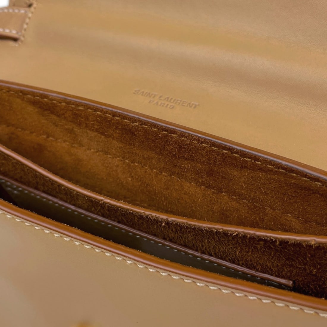 Chanel 01165 Shoulder Bag - 8