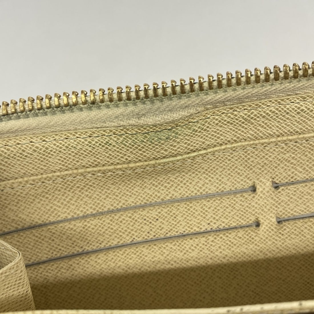 Louis Vuitton Monogram Eclipse Rainbow Trunk Case M20186 Shoulder Bag - 12