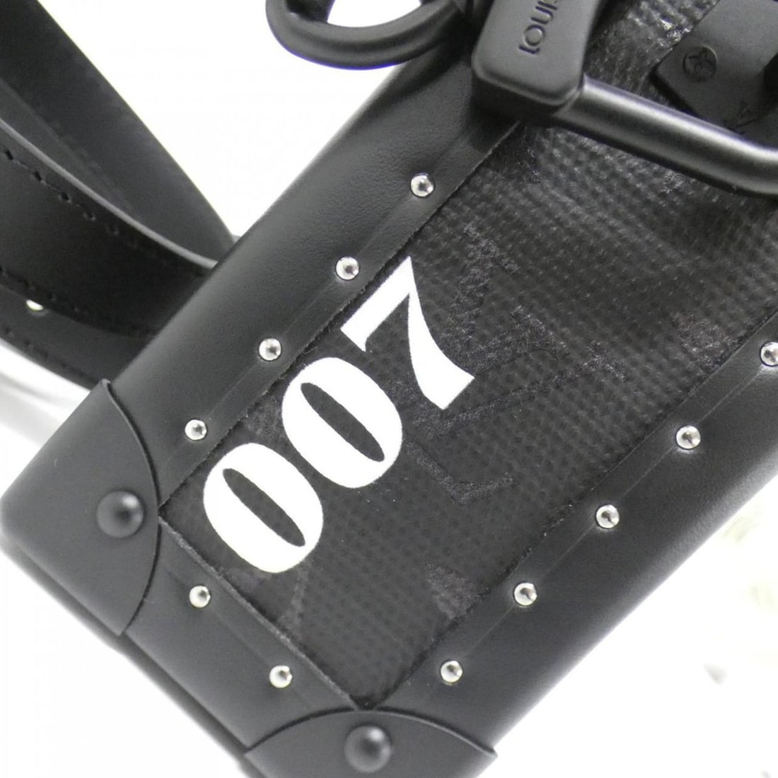 Louis Vuitton Monogram Eclipse Rainbow Trunk Case M20186 Shoulder Bag - 4