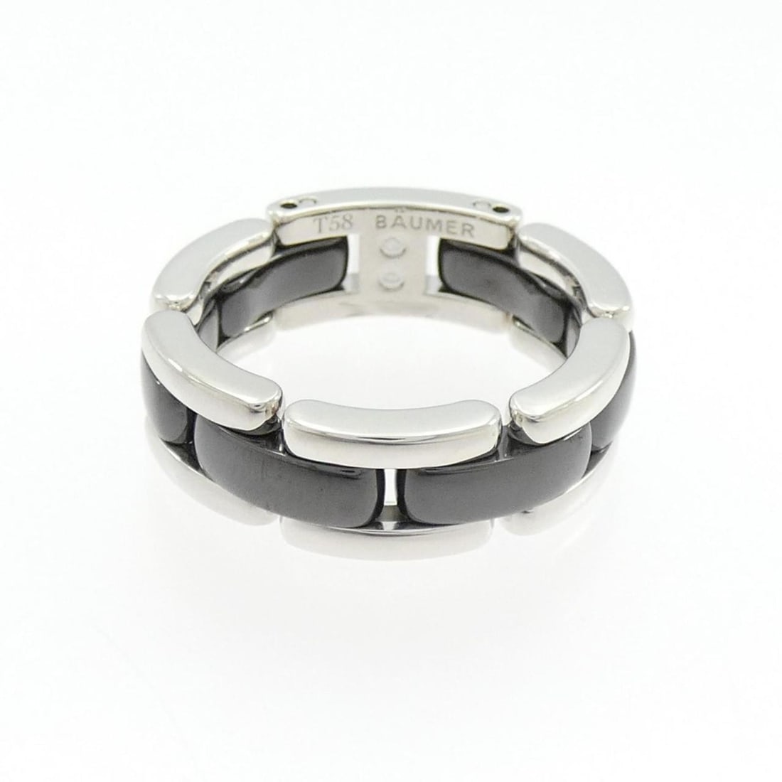 Chanel Ultra Collection Medium Ring: --- Catalog ---Category: SizeUS Size: 9Brand Size: 58Category: DesignType: Band ringColor: White goldGender: Women,MenMaterial: Ceramic, White gold (18K)Category: GeneralMPN: J2636Brand: Chanel---