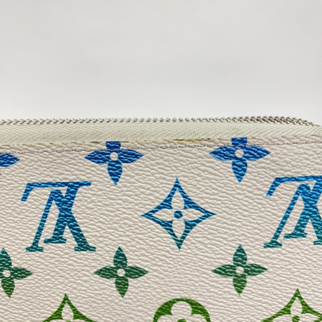 Van Cleef & Arpels Perlée Small Ring - 6