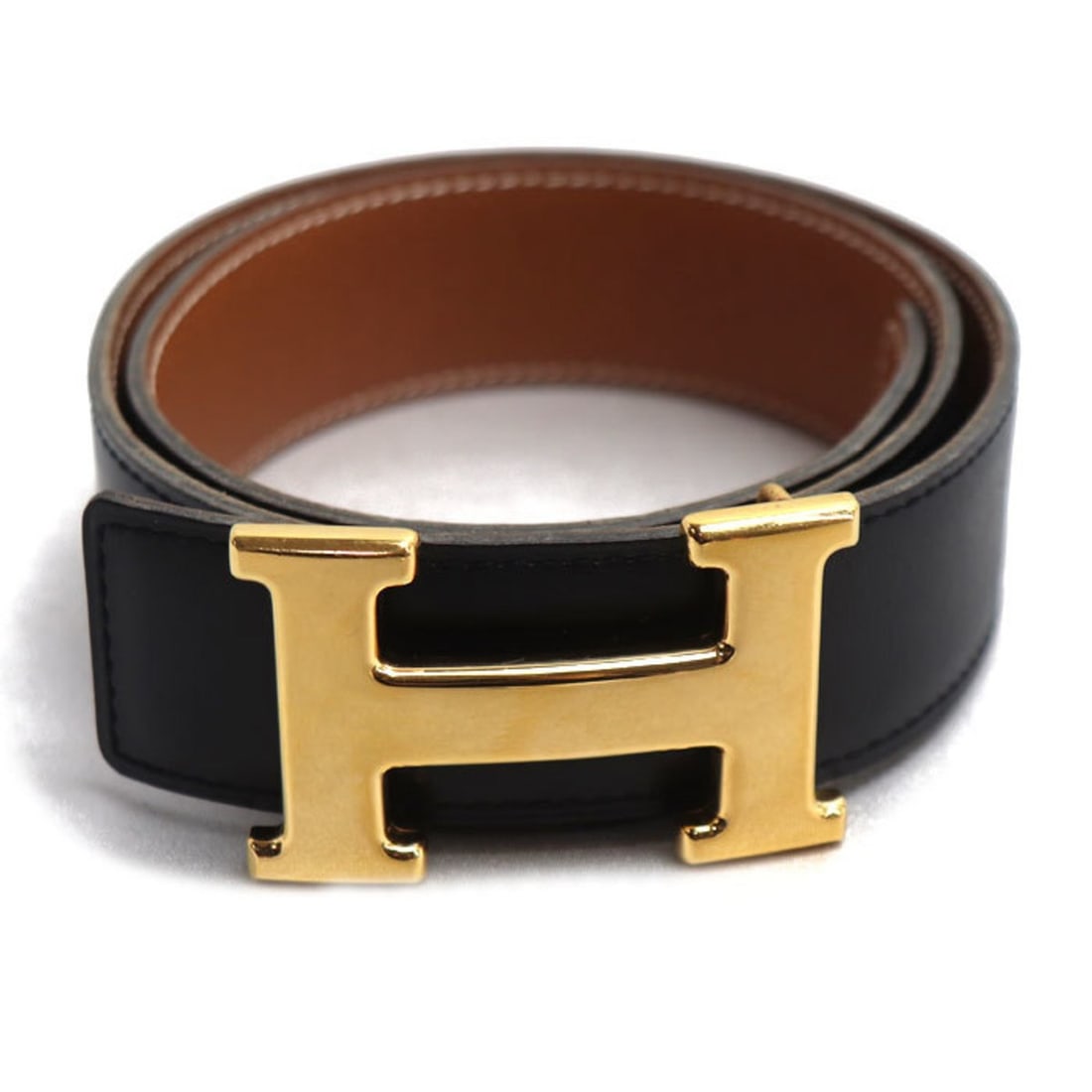 HERMES H Belt, Black, Size 65, with OZ Stamp, Women's: --- Catalog ---Category: SizeLength: 62.5cm - 67.5cm / 24.6'' - 26.57''Category: DesignType: Standard beltColor: BlackGender: WomenMaterial (Strap): Leather Category: GeneralBrand: HermesCountry of Or
