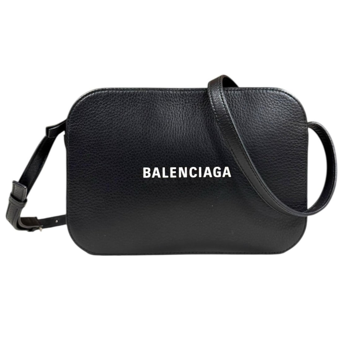 Balenciaga Shoulder Bag, Leather, Black, Women's, Pre-owned, BALENCIAGA: --- Catalog ---Category: SizeSize (HxWxD): 15.5cm x 22.5cm x 5.5cm / 6.1'' x 8.85'' x 2.16''Category: DesignType: Shoulder bagColor: BlackGender: WomenMaterial: Leather Category: GeneralBrand: Balenci