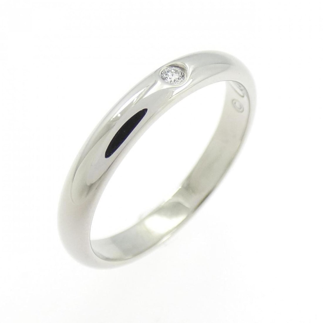 Cartier Wedding Ring: --- Catalog ---Category: SizeUS Size: 3.5Brand Size: 45Category: DesignType: Band ringStone: DiamondGender: WomenMaterial: Platinum 950Category: GeneralBrand: Cartier--- Item List ---Section: Conditio