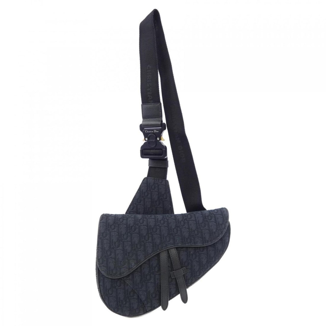 Christian Dior Dior DIOR Saddle Handbag Oblique Jacquard 1ADPO093YKY: --- Catalog ---Category: SizeSize (HxWxD): 19cm x 27cm x 5cm / 7.48'' x 10.62'' x 1.96''Category: DesignType: HandbagColor: Black, NavyGender: MenCategory: GeneralMPN: 1ADPO093YKYBrand: Christian Dior