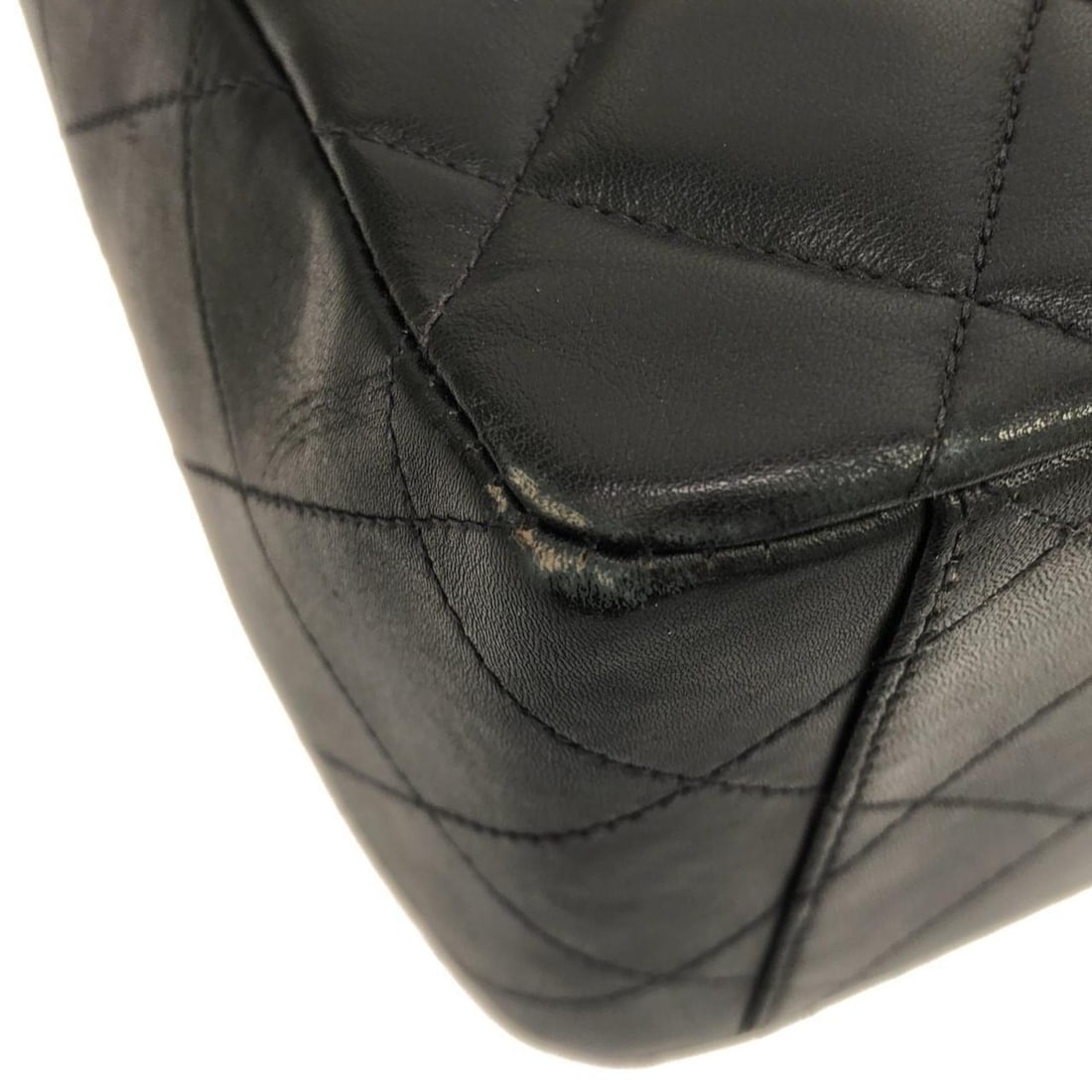 Chanel 01094 Shoulder Bag - 3