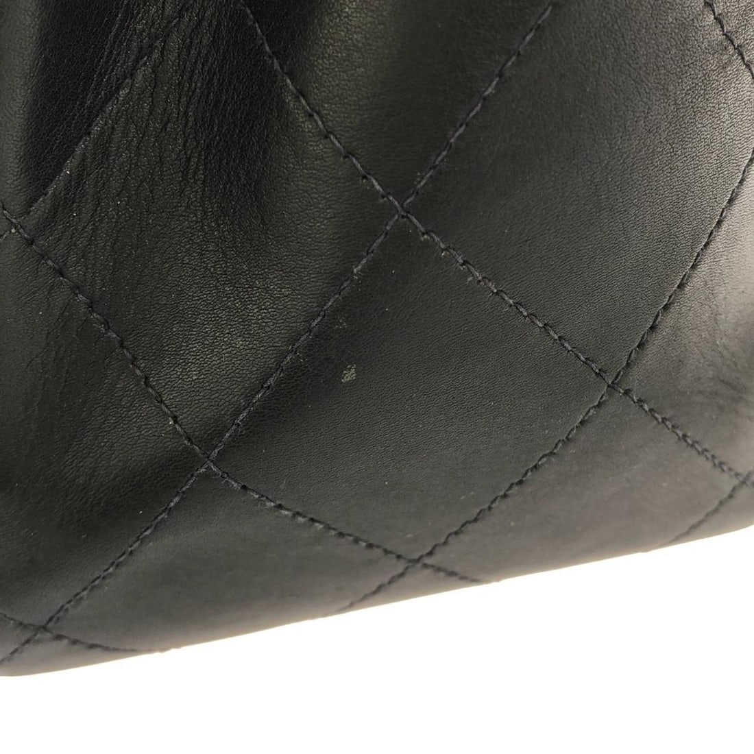 Chanel 01094 Shoulder Bag - 4