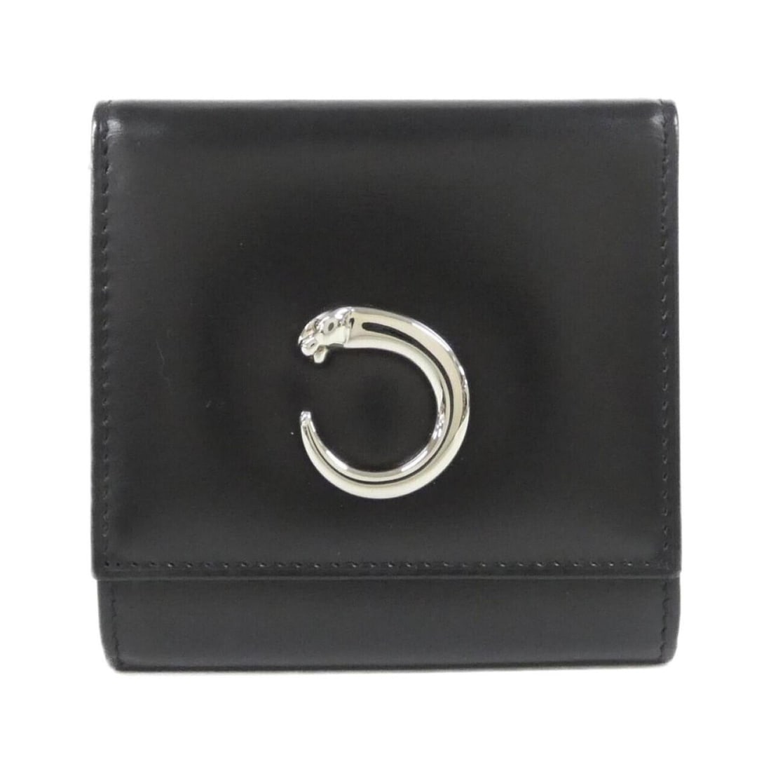Cartier PANTHERE wallets and coin cases: --- Catalog ---Category: SizeSize (HxWxD): 8cm x 8cm x 1cm / 3.14'' x 3.14'' x 0.39''Category: DesignType: Coin purse/coin caseColor: BlackGender: WomenMaterial: Leather Category: GeneralBrand: Cartie